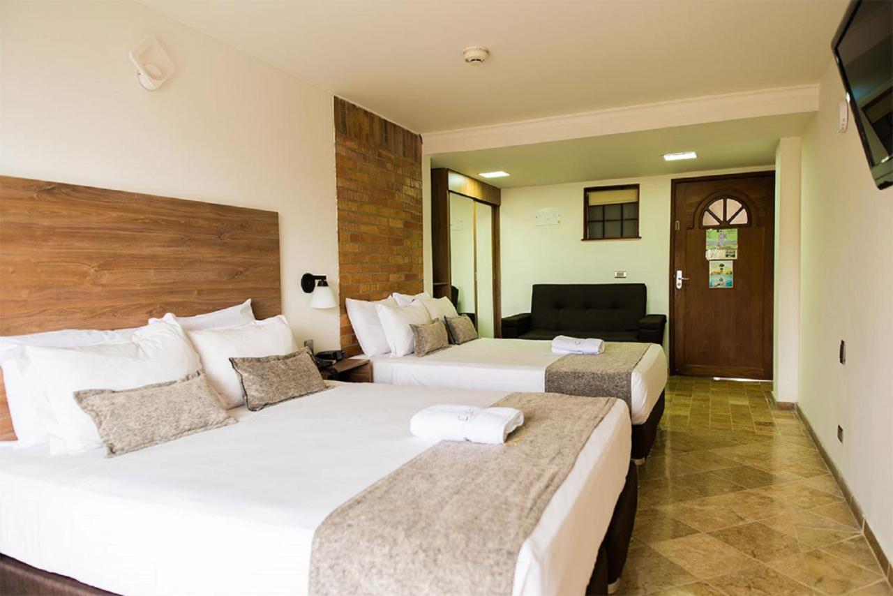 Hotel Cabo De La Vela Медельин Экстерьер фото